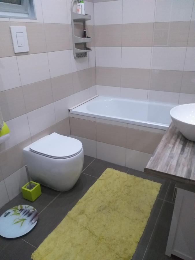Detached House With Garden And Sea View Guest House ซานเรโม ภายนอก รูปภาพ