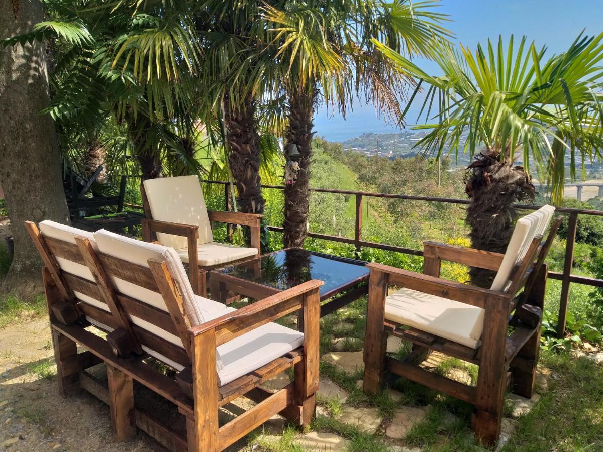 Detached House With Garden And Sea View Guest House ซานเรโม ภายนอก รูปภาพ